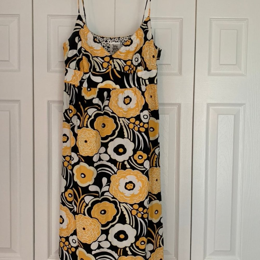 Boutique V-Neck Dress